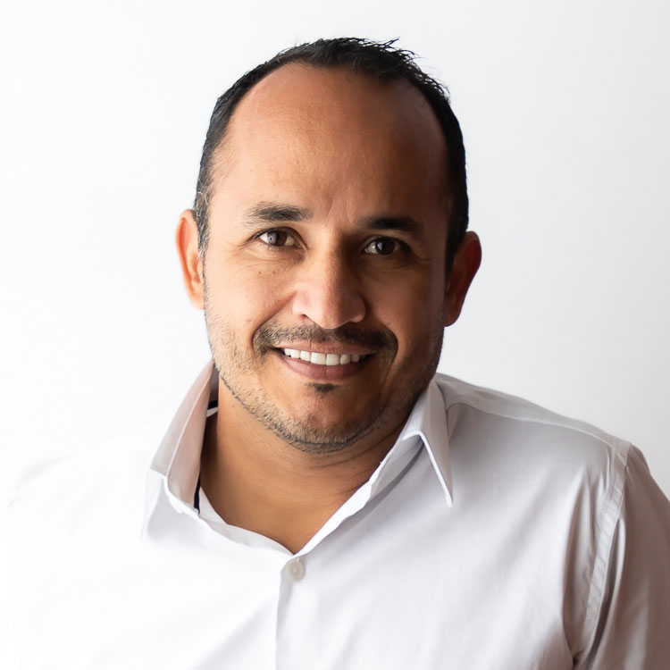 victor granados broker south baja realtors